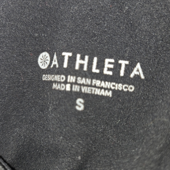 Athleta black floral print leggings with ankle keyhole small - Picture 2 of 9